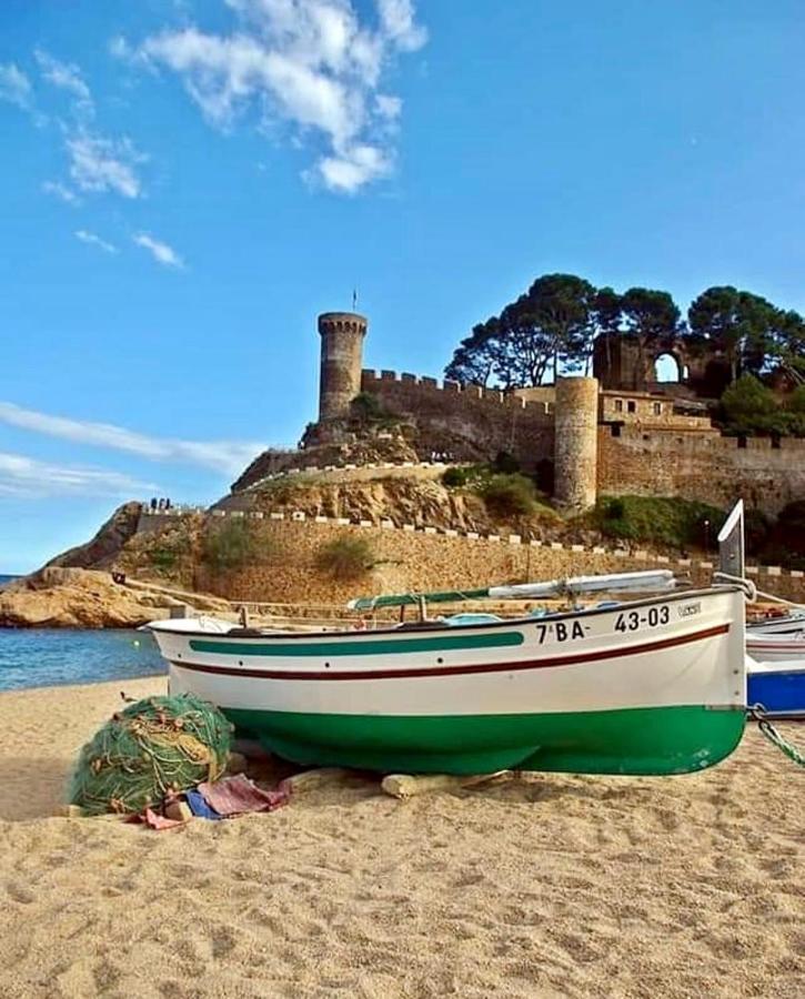 Ancora Frontbeach Luxury Apartment Tossa de Mar Bagian luar foto