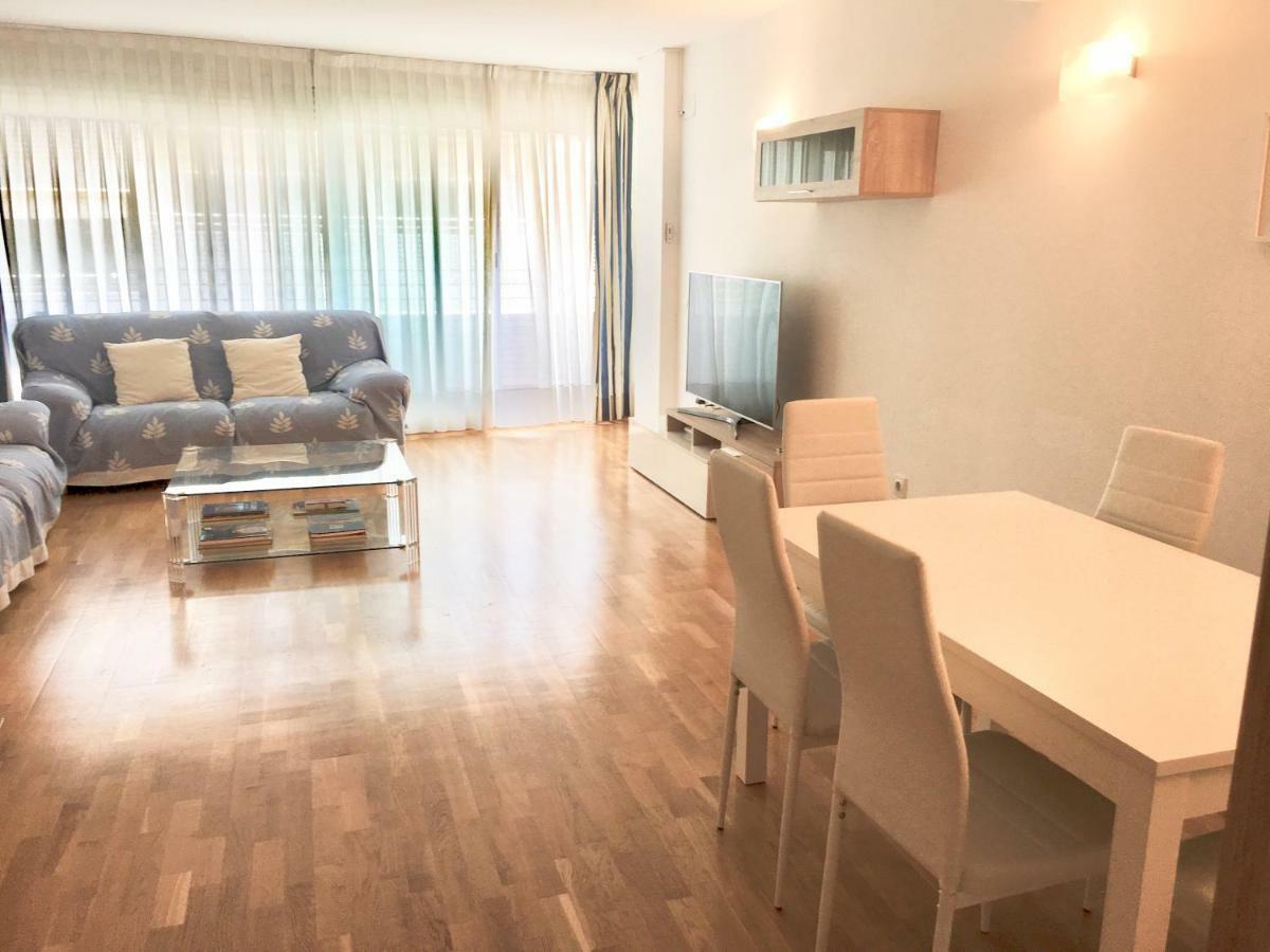 Ancora Frontbeach Luxury Apartment Tossa de Mar Bagian luar foto